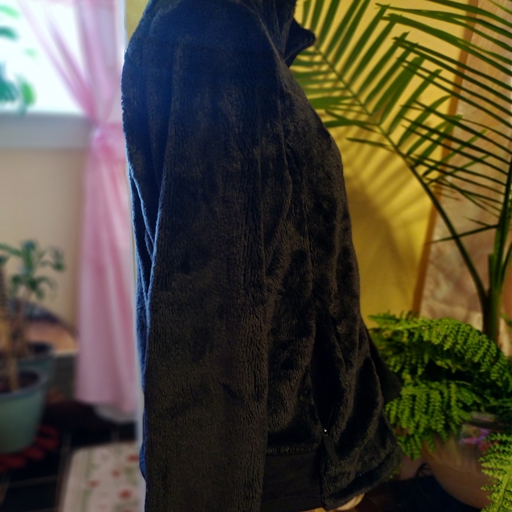 Very Soft Furry Jacket - Picture 3 of 16